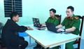 Thủ đoạn của 3 đối tượng đập phá kính hàng loạt ô tô để trộm tài sản