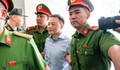 Hình ảnh 'Mr Pips', Shark Bình hầu tòa trong vụ án lừa đảo, rửa tiền
