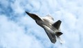 Tiêm kích J-20 Trung Quốc vượt trội hơn F-22 Mỹ?
