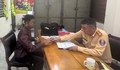Bốc đầu xe máy quay clip đăng Facebook, nam thanh niên bị phạt 12 triệu đồng