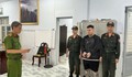 Bắn chủ nợ khi bị đòi tiền