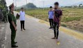 Ném vỏ bao kiếm trong lúc bỏ chạy, một người bị tổn hại 59% sức khỏe