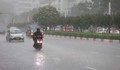 Miền Bắc nhiều mây, mưa dông mạnh vào chiều tối