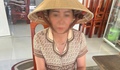 Người phụ nữ đang ghi số lô, số đề tại nhà thì bị bắt