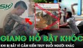 ‘Giang hồ mạng’ bật khóc khi bị công an bắt vì cầm kiếm truy đuổi người đi đường sau va chạm giao thông