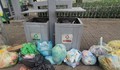 Thùng rác công cộng kết hợp khai thác quảng cáo tại Hà Nội bị bịt kín và treo biển cấm vì ô nhiễm tràn lan