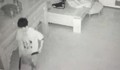 Lẻn vào nhà qua ô thông gió, dùng dao cướp tài sản của người mẹ trẻ đang ngủ