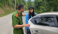 Đội tóc giả, cố thủ trong ô tô, Trần Văn Tam vẫn bị bắt
