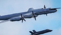 Máy bay Tu-142 Nga thả phao sonar áp sát nhóm tàu sân bay Anh