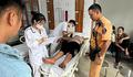 CSGT Hà Nội mở đường dưới mưa lớn đưa người đàn ông bị rắn hổ mang cắn đi cấp cứu