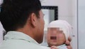 Bé trai bị bỏ rơi trước cổng làng được bệnh viện chăm sóc
