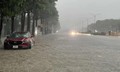 LIVE: Hà Nội mưa trắng trời, nhiều nơi lại ngập sâu