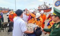 Ứng cứu ngư dân bị nạn trên vùng biển Đà Nẵng