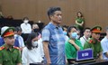 Túi hoa quả chứa 500 triệu mừng sinh nhật cựu Tổng cục trưởng Địa chất và Khoáng sản