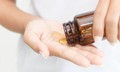 Những rủi ro &#237;t người biết khi d&#249;ng vitamin tổng hợp