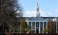 Chính quyền Trump thu hồi quyền tuyển sinh sinh viên quốc tế của Đại học Harvard