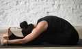 5 tư thế yoga đơn giản gi&#250;p thư gi&#227;n thần kinh ngay lập tức