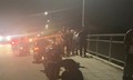 Nhảy xuống sông rồi tự bơi vào bờ, nam thanh niên mặc cho lực lượng cứu hộ vất vả tìm kiếm