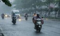 Miền Bắc mưa dông trước khi bước vào đợt nắng nóng gay gắt diện rộng