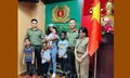 Hỗ trợ 5 công dân Nigeria vi phạm pháp luật về cư trú hồi hương an toàn
