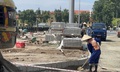 Công nhân đội nắng gấp rút hoàn thiện công trình mở rộng không gian Quảng trường Ba Đình trước 15/8