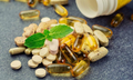 5 loại vitamin thiết yếu cho người tr&#234;n 60 tuổi