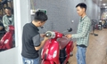 ‘Công thức hỗ trợ’ của ông chủ cửa hàng xe cũ dành cho sinh viên nhập học tại TPHCM