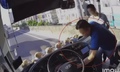 Khởi tố tài xế ô tô rút chìa khóa xe khách trên đường Vành đai 3