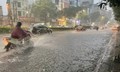 Cảnh báo mưa dông, lốc sét ở nội thành Hà Nội