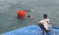 Cứu 4 ngư dân gặp nạn, trôi dạt nhiều giờ trên biển