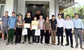 Vợ chồng ngư dân dũng cảm cứu 2 người gặp nạn trên biển