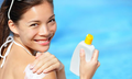 Sử dụng kem chống nắng SPF50+ mỗi ng&#224;y c&#243; cần bổ sung vitamin D kh&#244;ng?