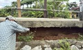 Sạt lở bờ sông đe dọa đường liên xã ở Huế, người dân bất an