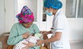 Hướng dẫn thực h&#224;nh nu&#244;i con bằng sữa mẹ cho phụ nữ v&#249;ng d&#226;n tộc thiểu số