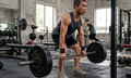 Sau tuổi 50, tập sức mạnh khi bụng đói có làm giảm hiệu quả tăng cơ?