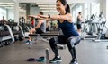 Muốn đùi thon, nên tập squat thế nào?