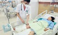 Đắp lá ớt chữa vết thương, người phụ nữ 65 tuổi nguy cơ mất chân