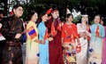 'Sắc màu năm châu' đưa màu sắc quốc tế xuống phố Hà Nội