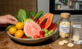 Bổ sung quá nhiều vitamin C có thể gây ra những nguy cơ sức khỏe nào?