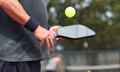 Đau tay khi chơi pickleball có thể là dấu hiệu của những chấn thương nào?