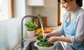 7 sai lầm khi rửa rau, củ gây hại sức khoẻ