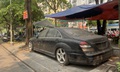 Hà Nội: Cận cảnh Mercedes S63 'nằm im' một thập kỷ, công an đang tìm chủ nhân