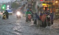 Xuất hiện rãnh gió mùa gây mưa rất lớn cho 10 tỉnh thành miền Bắc