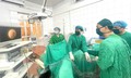 Đau lưng, tiểu buốt, bé trai 8 tuổi được phát hiện mắc bệnh ít gặp