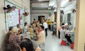 Hơn 250 kỳ 'Thêm 1 bữa no - Thêm 1 nụ cười': Hành trình sẻ chia của Quỹ Vầng Trăng Khuyết với người già neo đơn, trẻ mồ côi