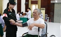 Xúc động hình ảnh Cảnh sát cơ động khám bệnh, tặng quà tri ân thương binh, bệnh binh trước ngày 27/7