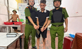 Mâu thuẫn tại quán cơm, nam thanh niên 18 tuổi lấy 2 con dao đe dọa người khác