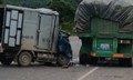 Đâm vào xe đầu kéo dừng bên đường, hai vợ chồng thương vong