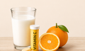 Uống vitamin C với sữa được không?