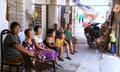 Xóm chạy thận quay quắt trong nắng nóng hơn 40 độ C